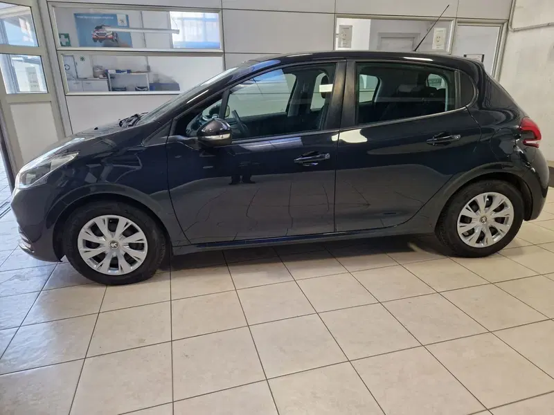 Peugeot 208 usata a Varese (2)
