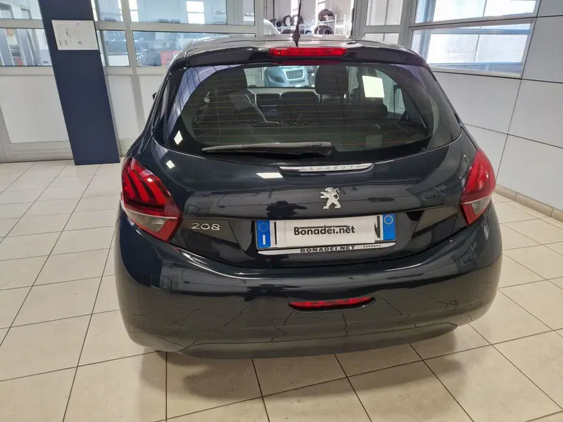 Peugeot 208 usata a Varese (3)