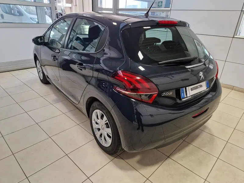 Peugeot 208 usata a Varese (4)