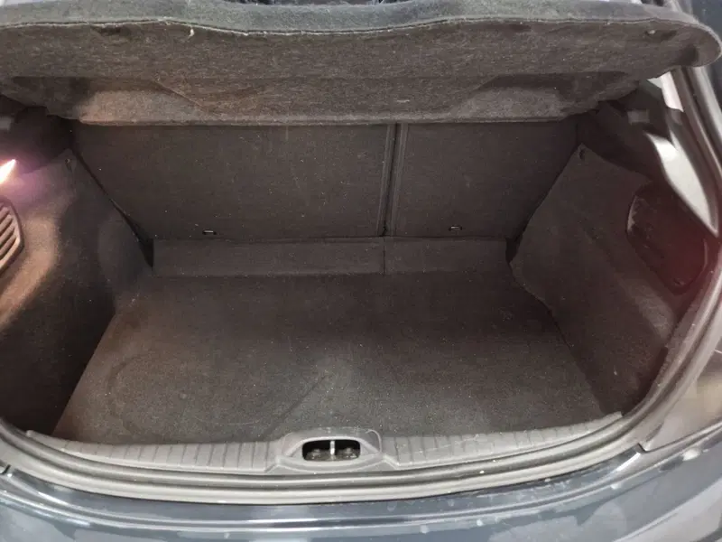 Peugeot 208 usata a Varese (5)