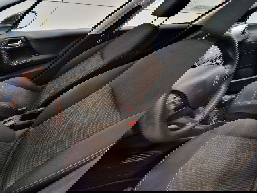 Peugeot 208 usata a Varese (9)