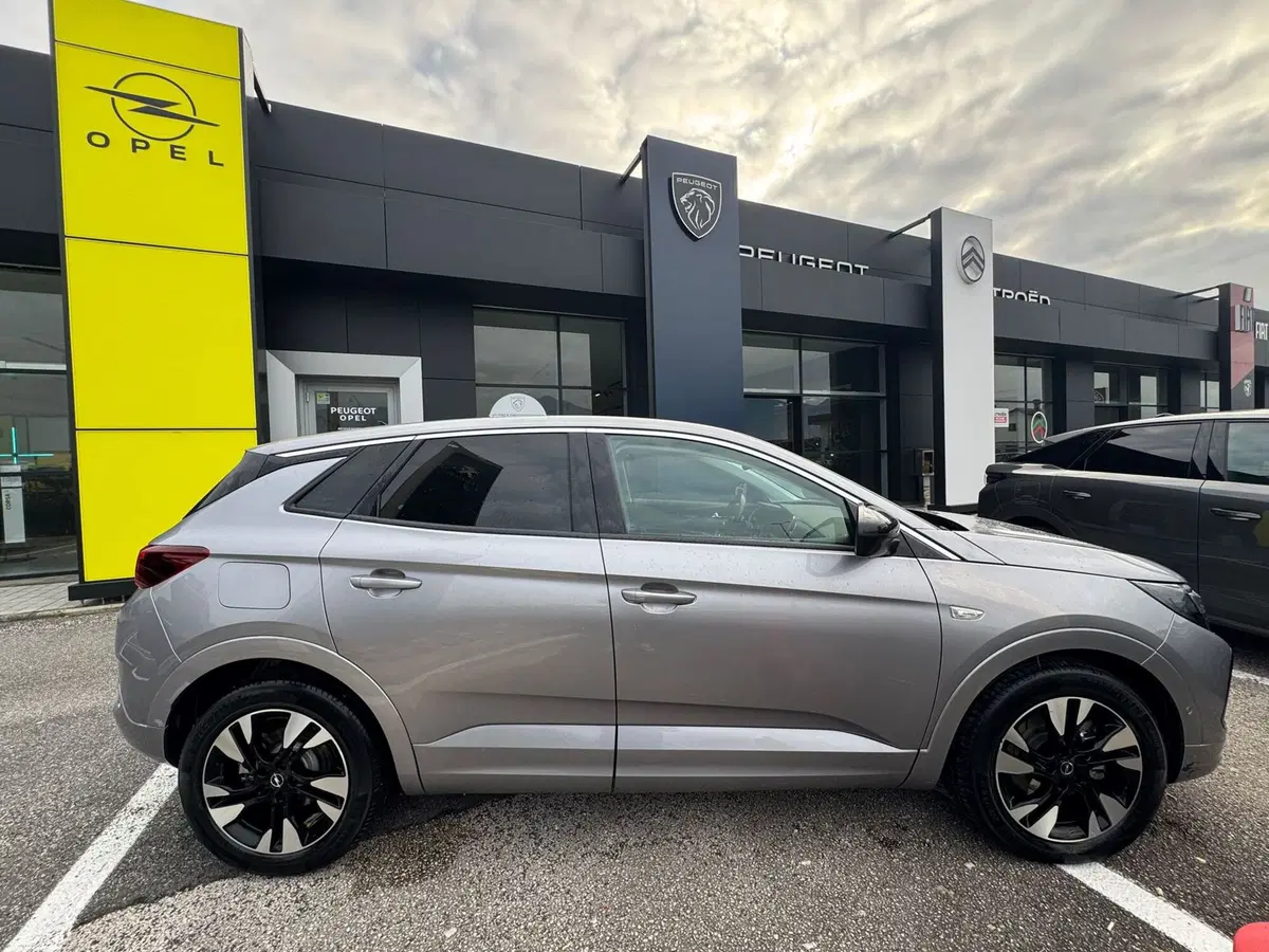 Opel Grandland usata a Frosinone (3)