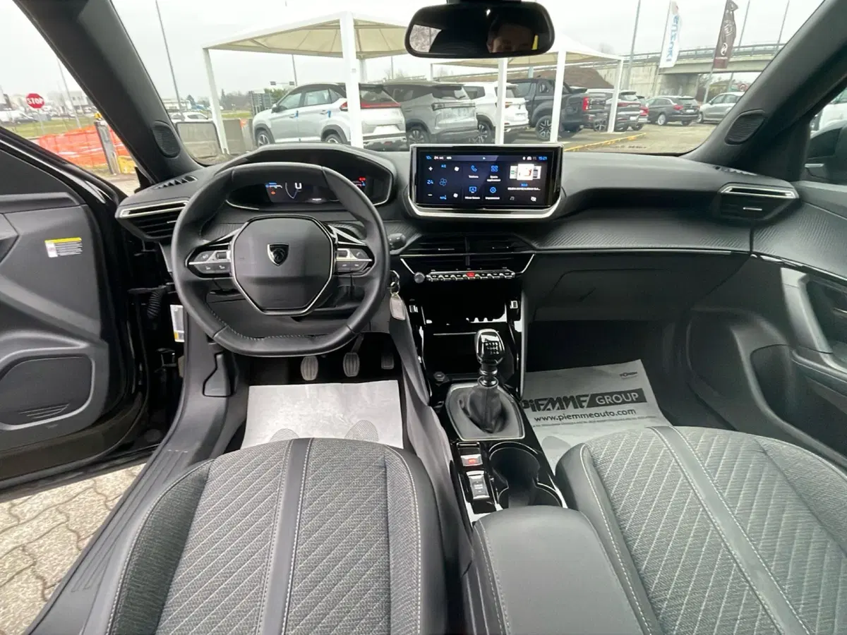 Peugeot 2008 usata a Parma (11)