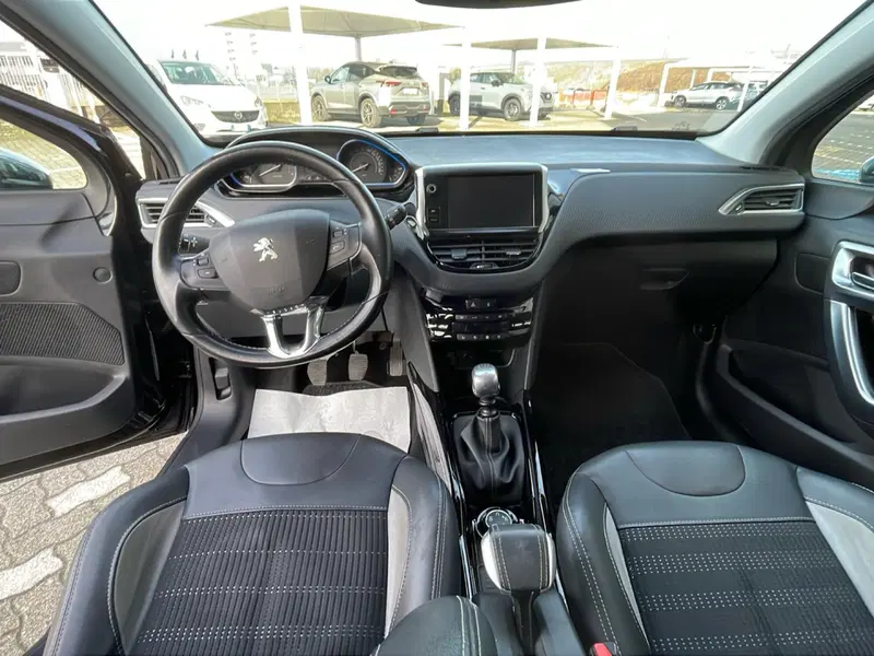 Peugeot 2008 usata a Parma (11)