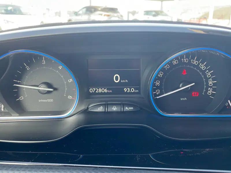 Peugeot 2008 usata a Parma (15)
