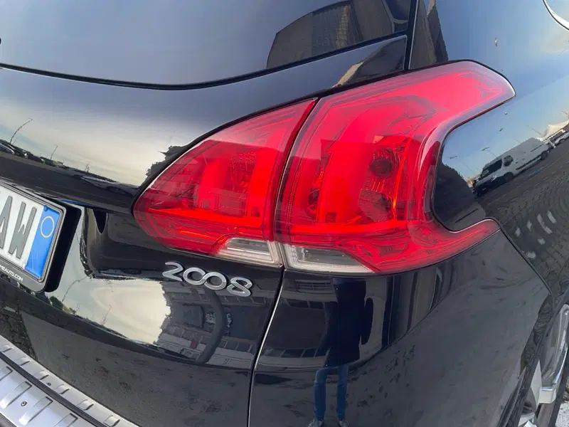 Peugeot 2008 usata a Parma (17)