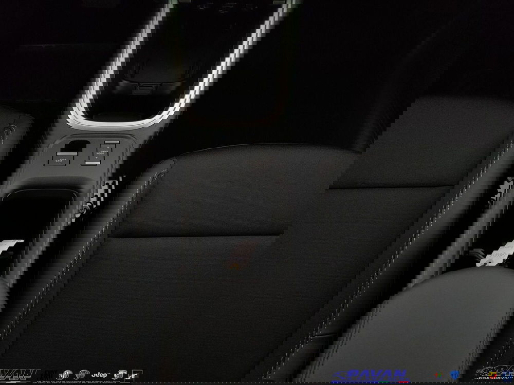 Jeep Avenger nuova a Padova (19)