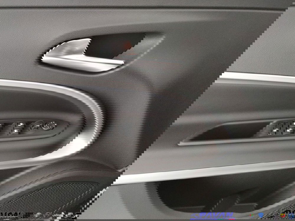 Jeep Avenger nuova a Padova (9)