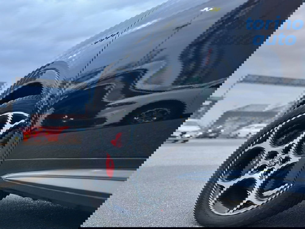 Alfa Romeo Tonale nuova a Torino (10)