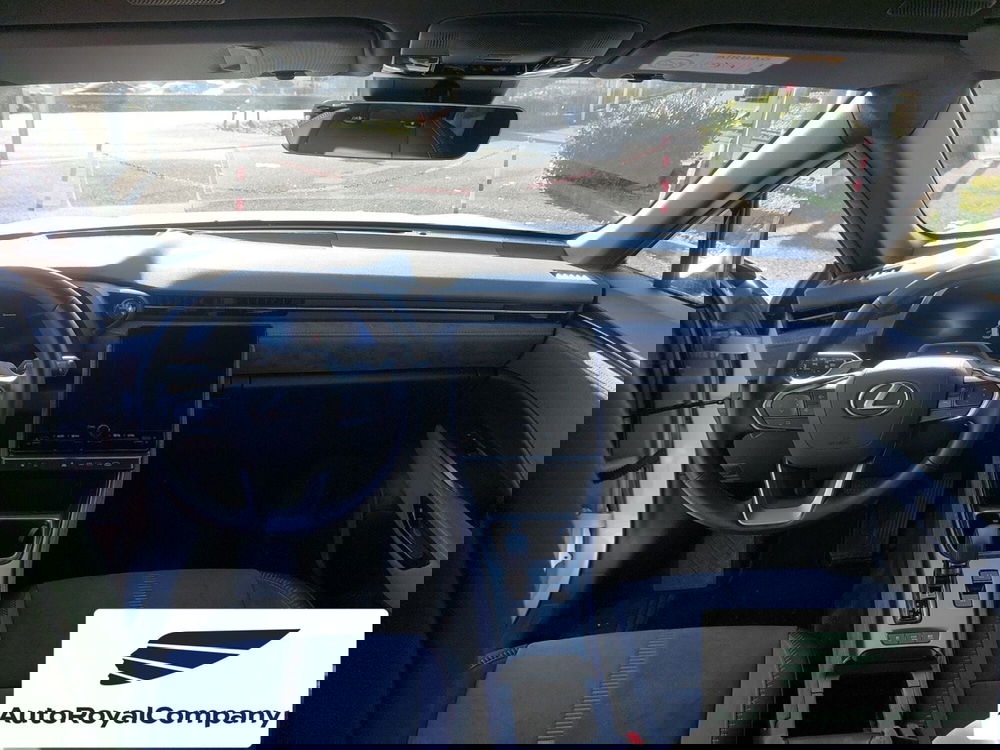 Lexus LBX usata a Roma (11)