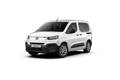 Fiat Dobl&ograve; 1.5 td Magic Top 130cv auto nuova a Latina