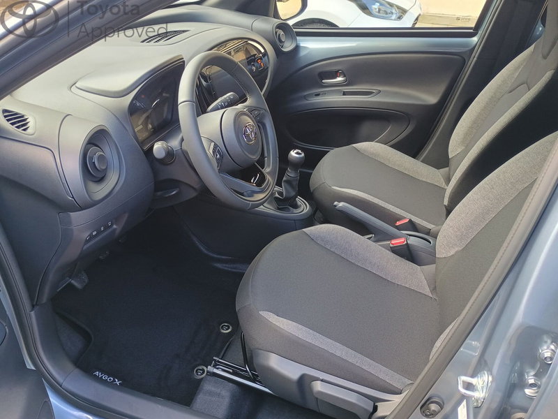 Toyota Aygo X nuova a Reggio Calabria (6)