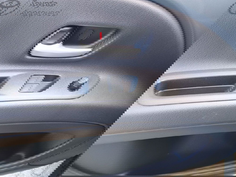 Toyota Aygo X nuova a Reggio Calabria (8)