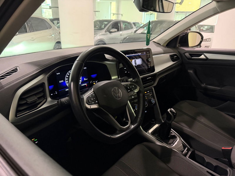 Volkswagen T-Roc usata a Genova (8)
