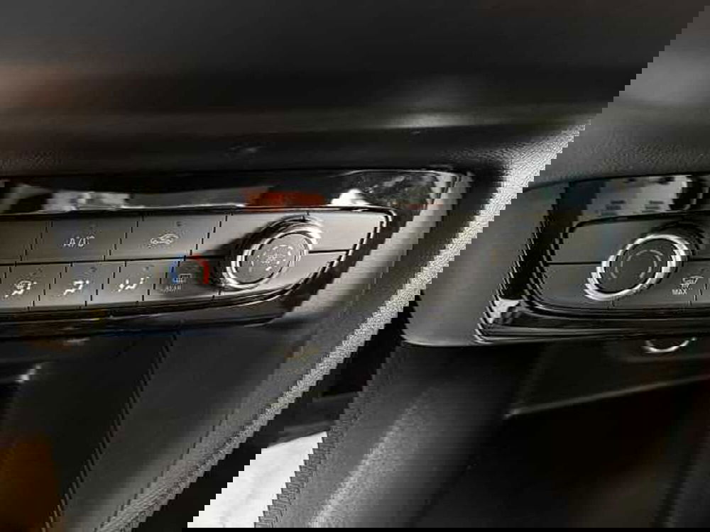 Opel Corsa nuova a Treviso (16)