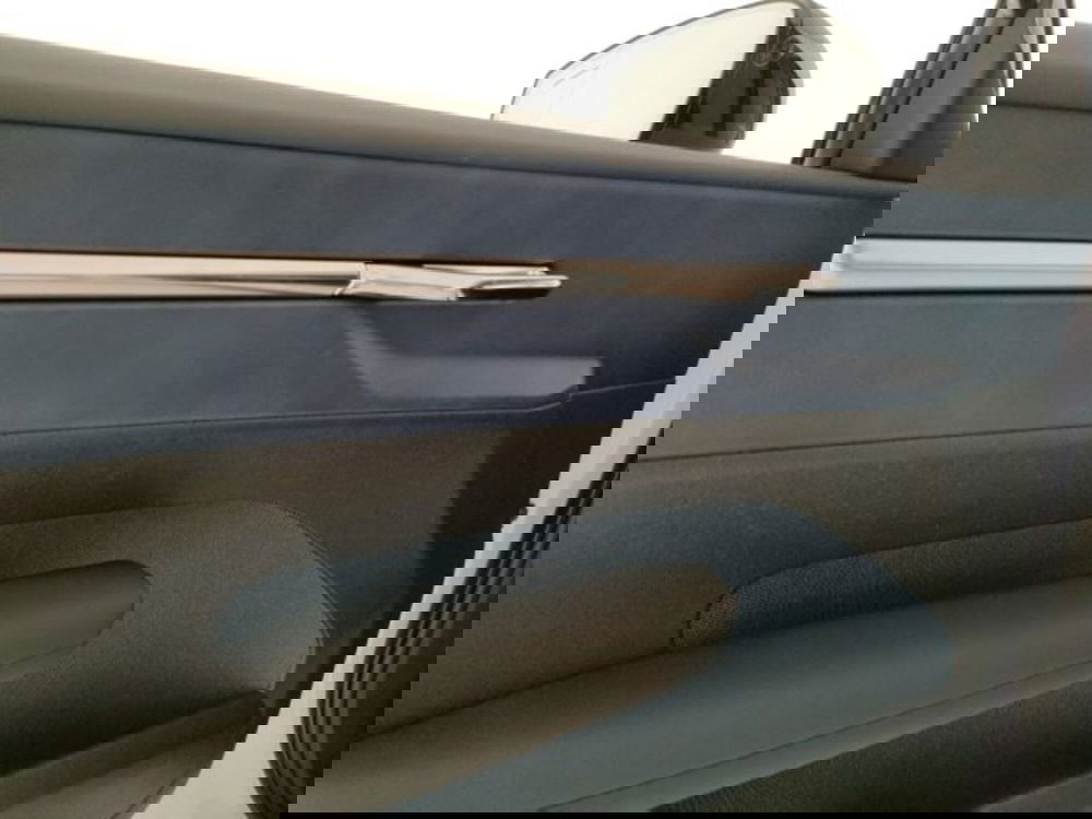 Volvo EX30 nuova a Modena (20)