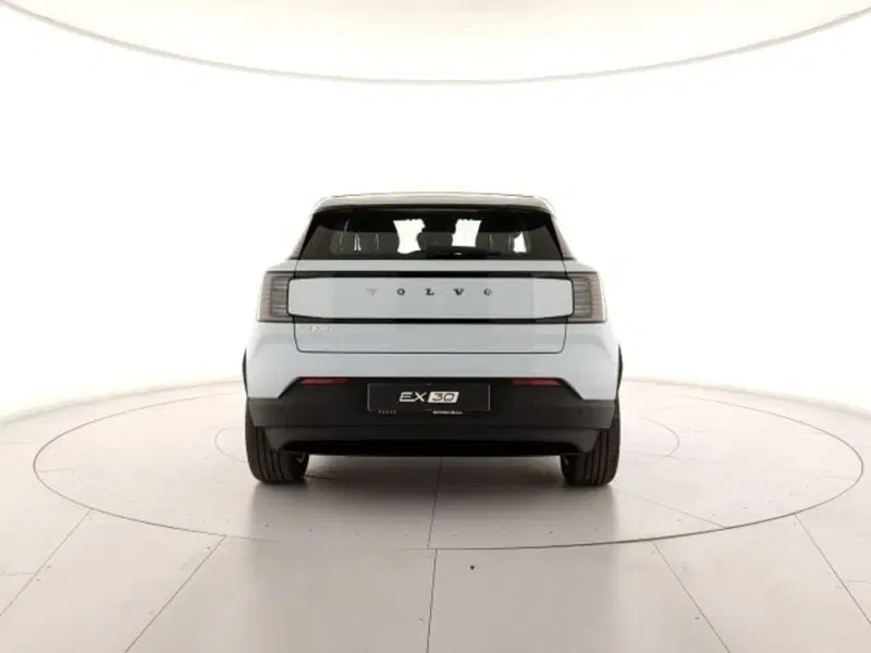 Volvo EX30 nuova a Modena (4)