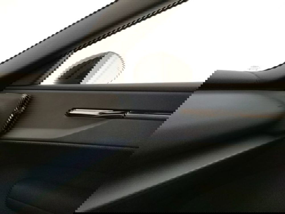 Volvo EX30 nuova a Modena (20)