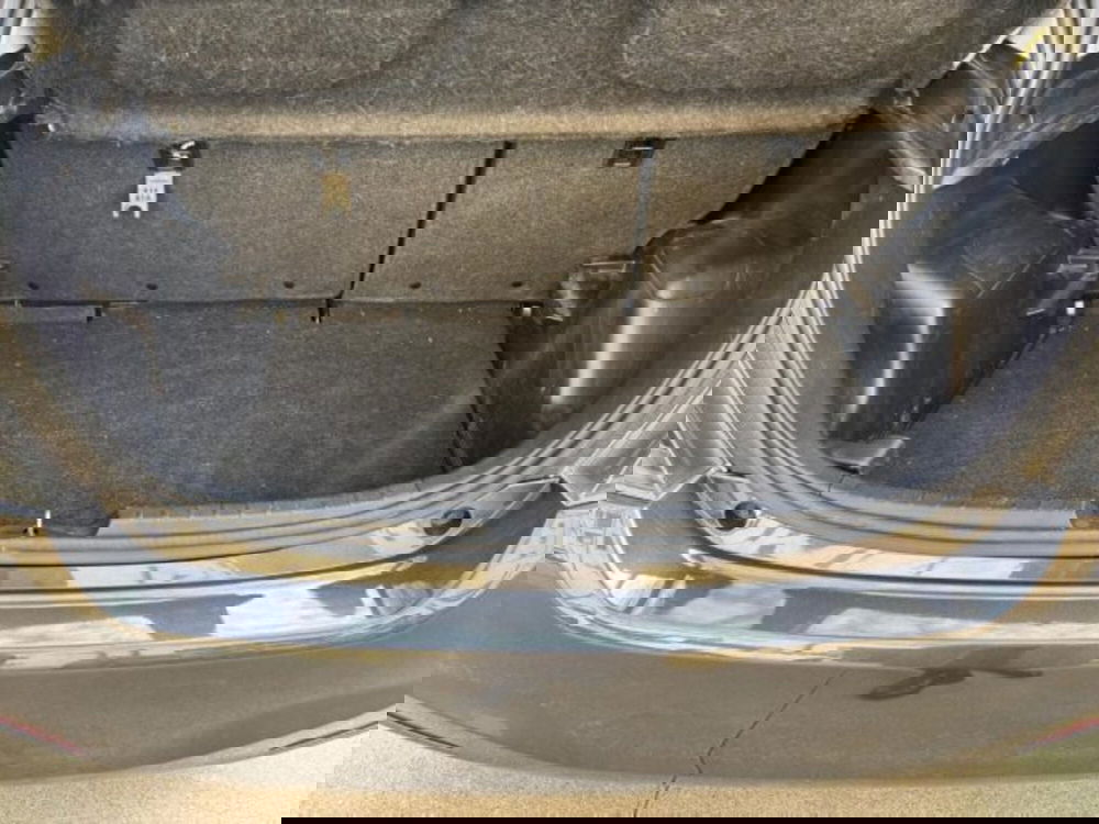 Toyota Yaris usata a Reggio Calabria (9)