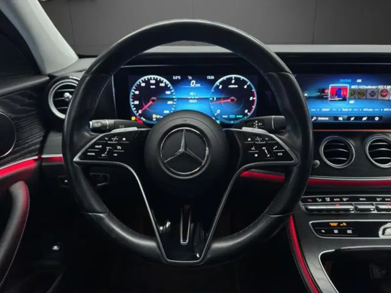 Mercedes-Benz Classe E usata a Milano (10)