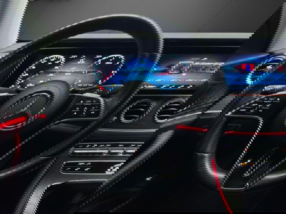 Mercedes-Benz Classe E usata a Milano (10)