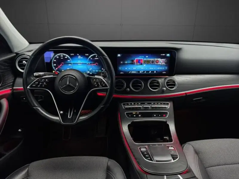 Mercedes-Benz Classe E usata a Milano (11)