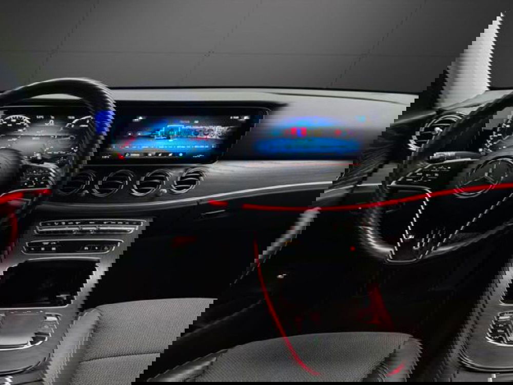 Mercedes-Benz Classe E usata a Milano (11)
