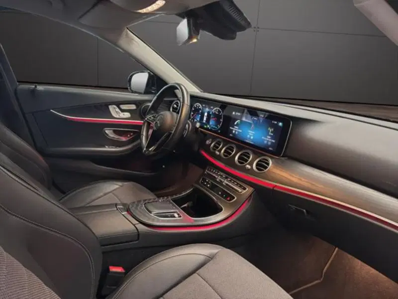 Mercedes-Benz Classe E usata a Milano (13)