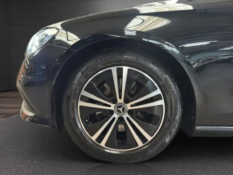Mercedes-Benz Classe E usata a Milano (15)