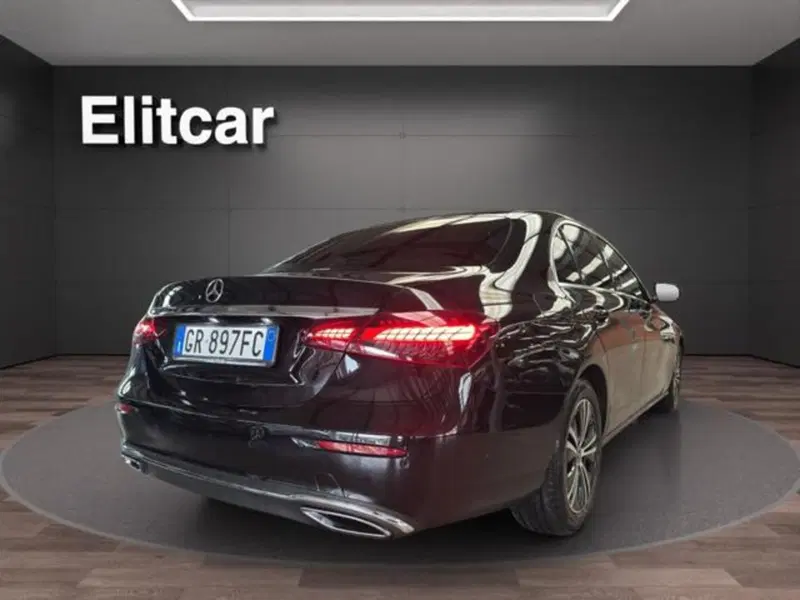 Mercedes-Benz Classe E usata a Milano (6)