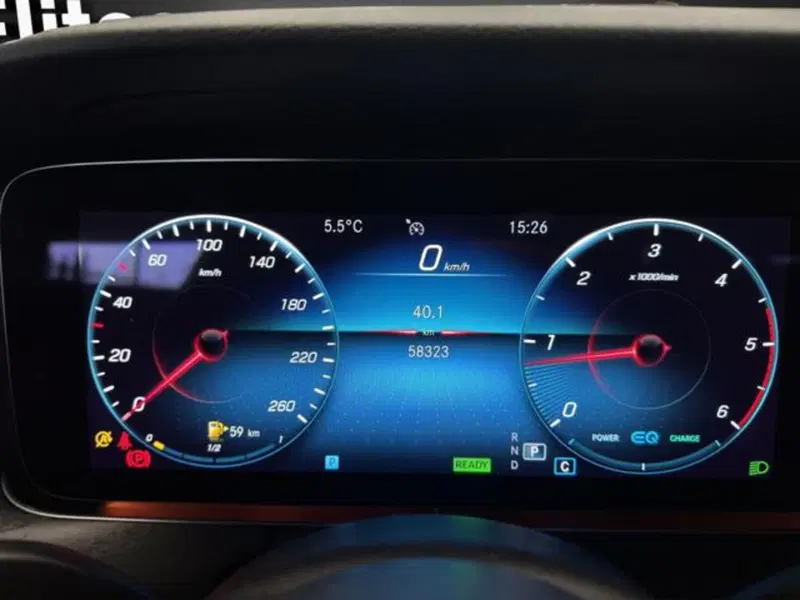 Mercedes-Benz Classe E usata a Milano (8)