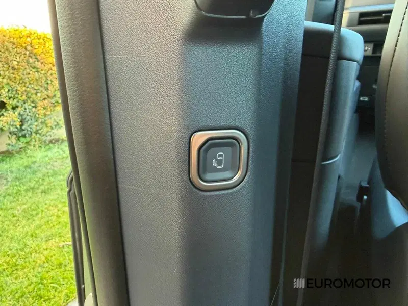 Kia PV5 nuova a Bari (11)