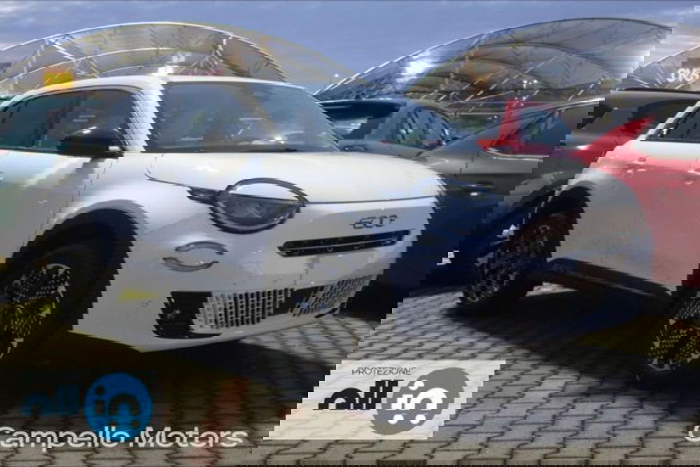 Fiat 600 nuova a Venezia