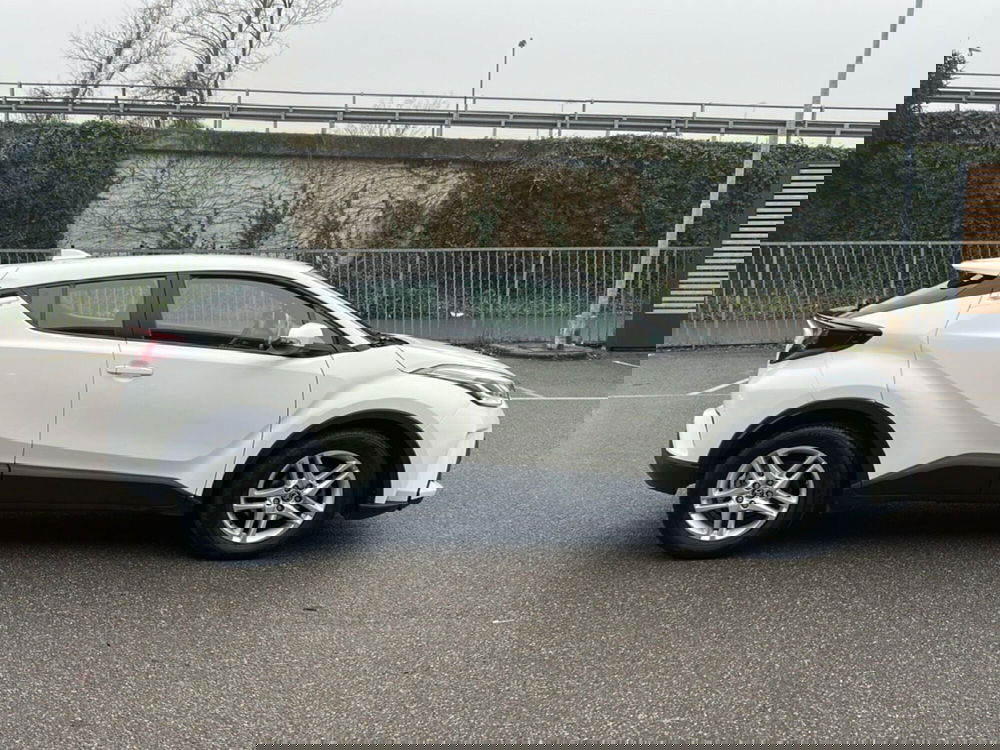 Toyota Toyota C-HR usata a Piacenza (8)