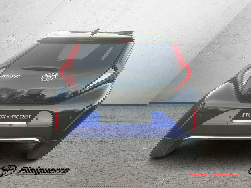 Toyota Aygo X usata a Lecco (4)