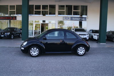 Volkswagen New Beetle 1.6 del 2003 usata a Pordenone