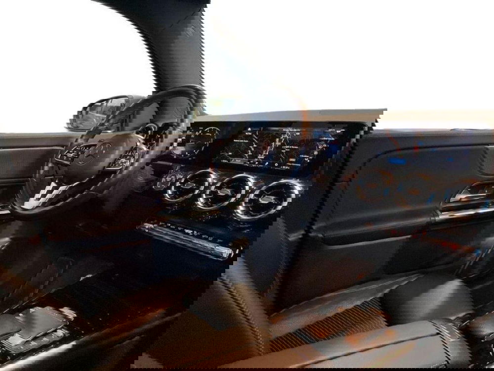 Mercedes-Benz GLA SUV usata a Rimini (12)