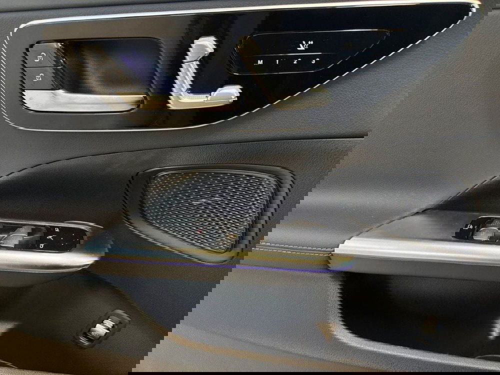 Mercedes-Benz Classe C nuova a Rimini (17)