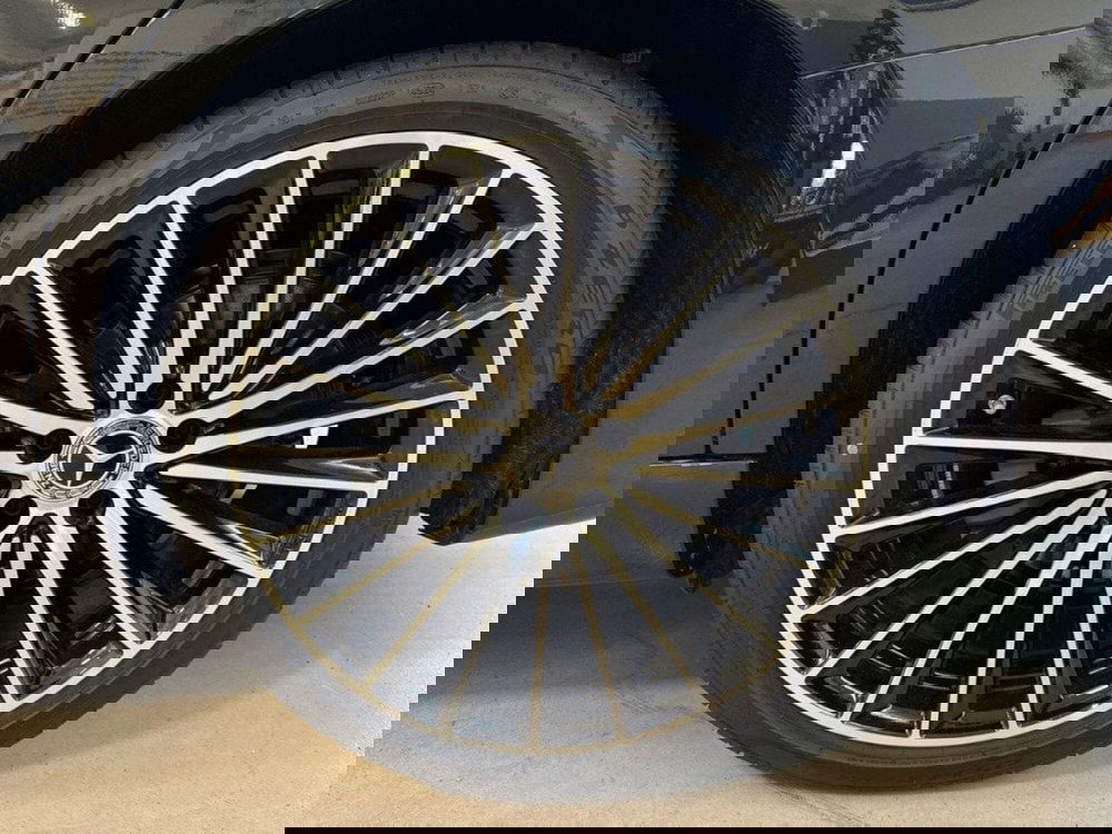 Mercedes-Benz Classe C nuova a Rimini (8)