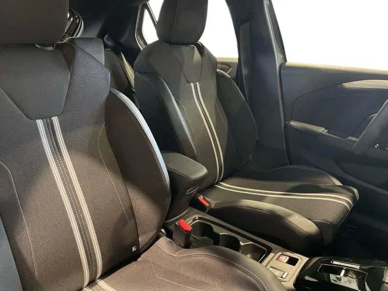 Opel Corsa nuova a Salerno (12)