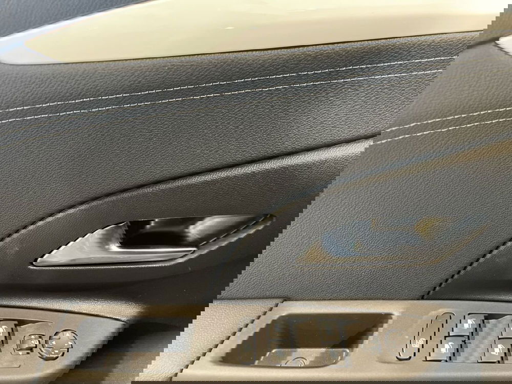 Opel Corsa nuova a Salerno (13)