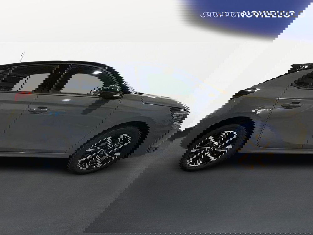 Opel Corsa nuova a Salerno (3)