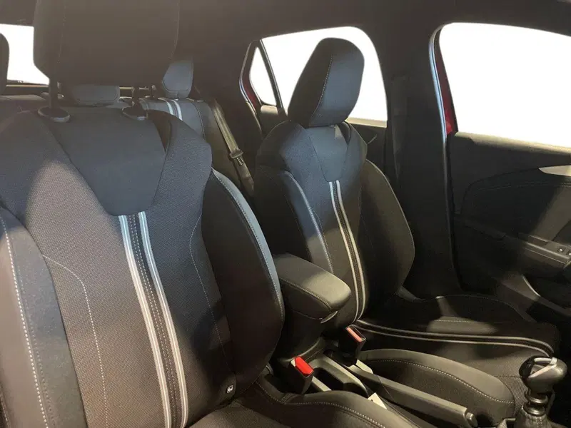 Opel Corsa nuova a Salerno (9)