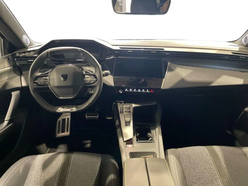 Peugeot 308 SW nuova a Salerno (11)