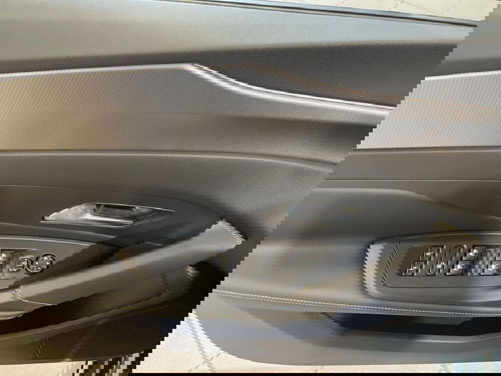 Peugeot 308 SW nuova a Salerno (13)