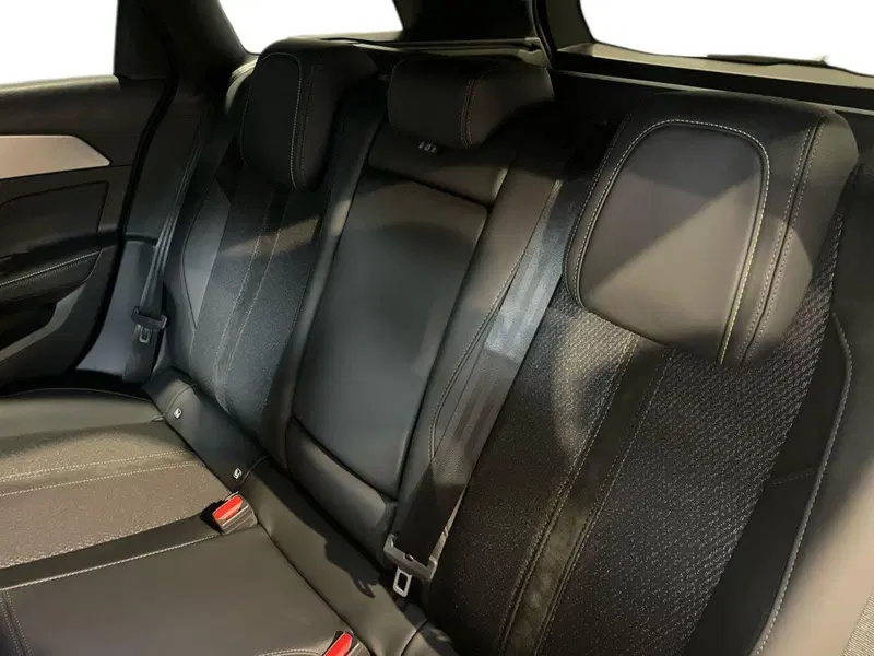 Peugeot 308 SW nuova a Salerno (14)