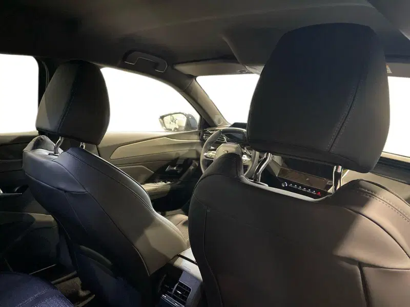 Peugeot 308 SW nuova a Salerno (17)