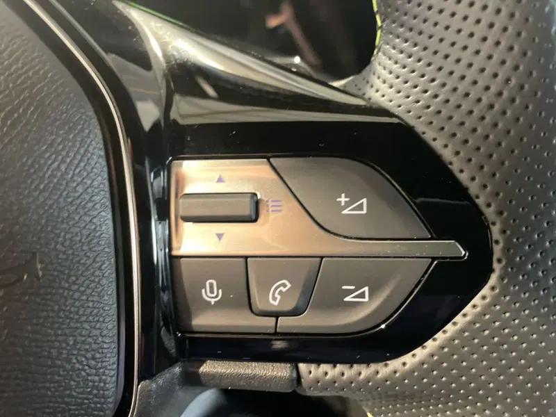 Peugeot 308 SW nuova a Salerno (20)