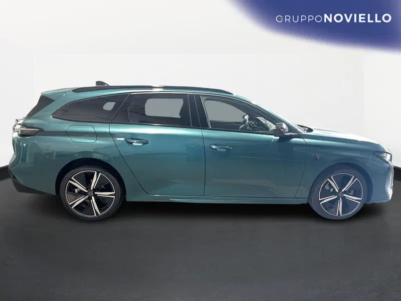 Peugeot 308 SW nuova a Salerno (3)