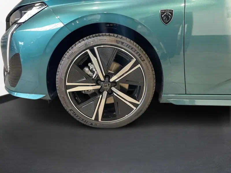 Peugeot 308 SW nuova a Salerno (8)